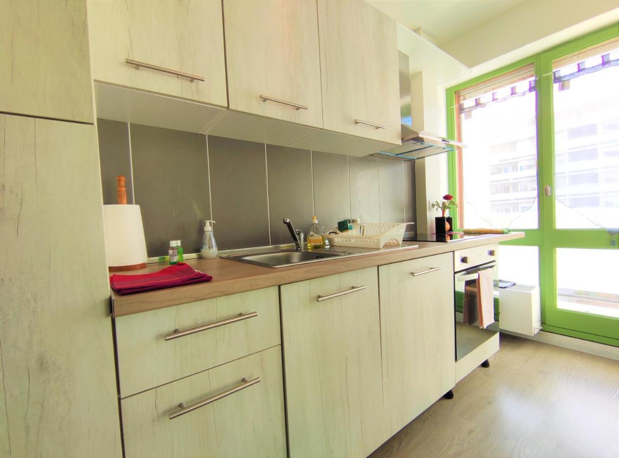 לה רושל 6 Appartements Et 4 Adresses A Mi-Chemin Entre Le Vieux Port Et L Ile De Re מראה חיצוני תמונה