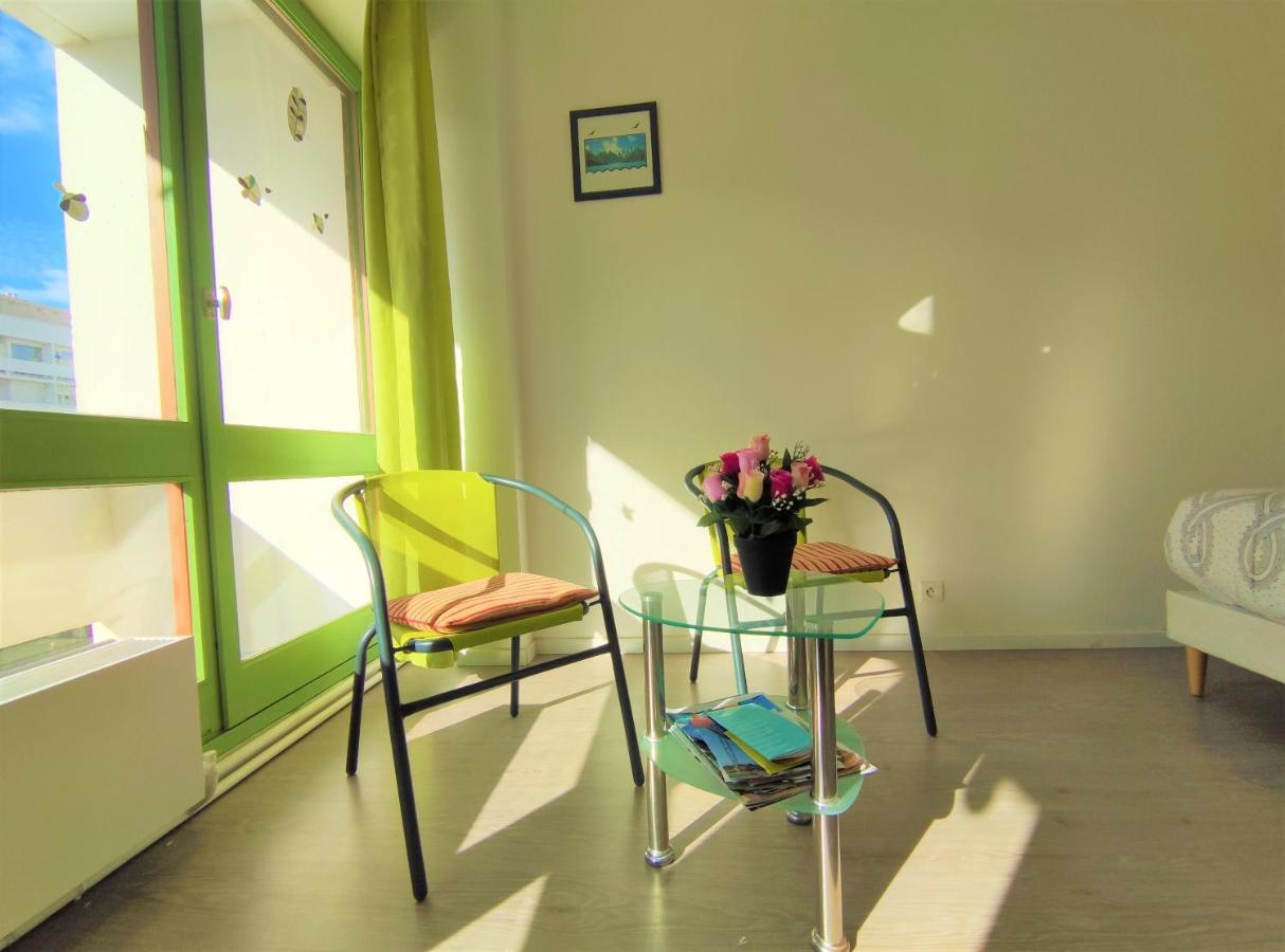 לה רושל 6 Appartements Et 4 Adresses A Mi-Chemin Entre Le Vieux Port Et L Ile De Re מראה חיצוני תמונה