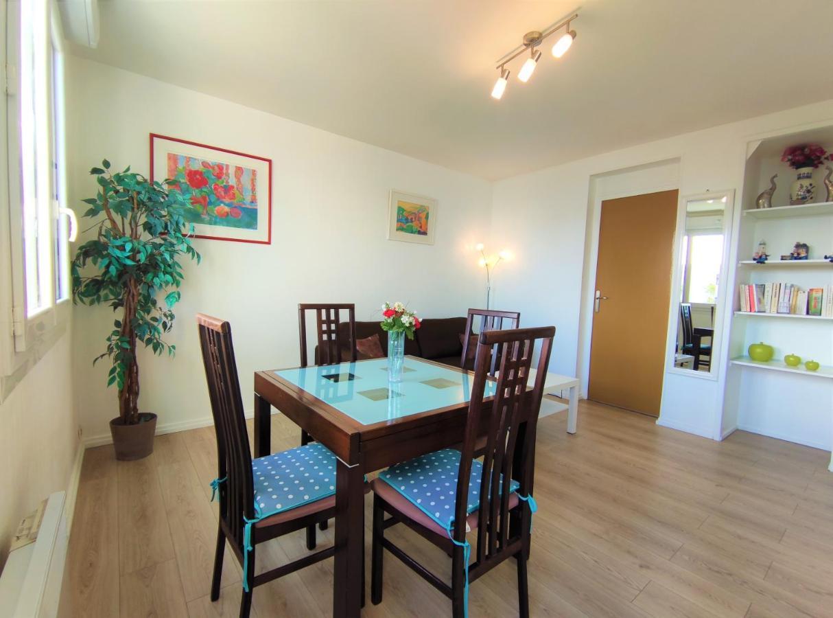 לה רושל 6 Appartements Et 4 Adresses A Mi-Chemin Entre Le Vieux Port Et L Ile De Re מראה חיצוני תמונה