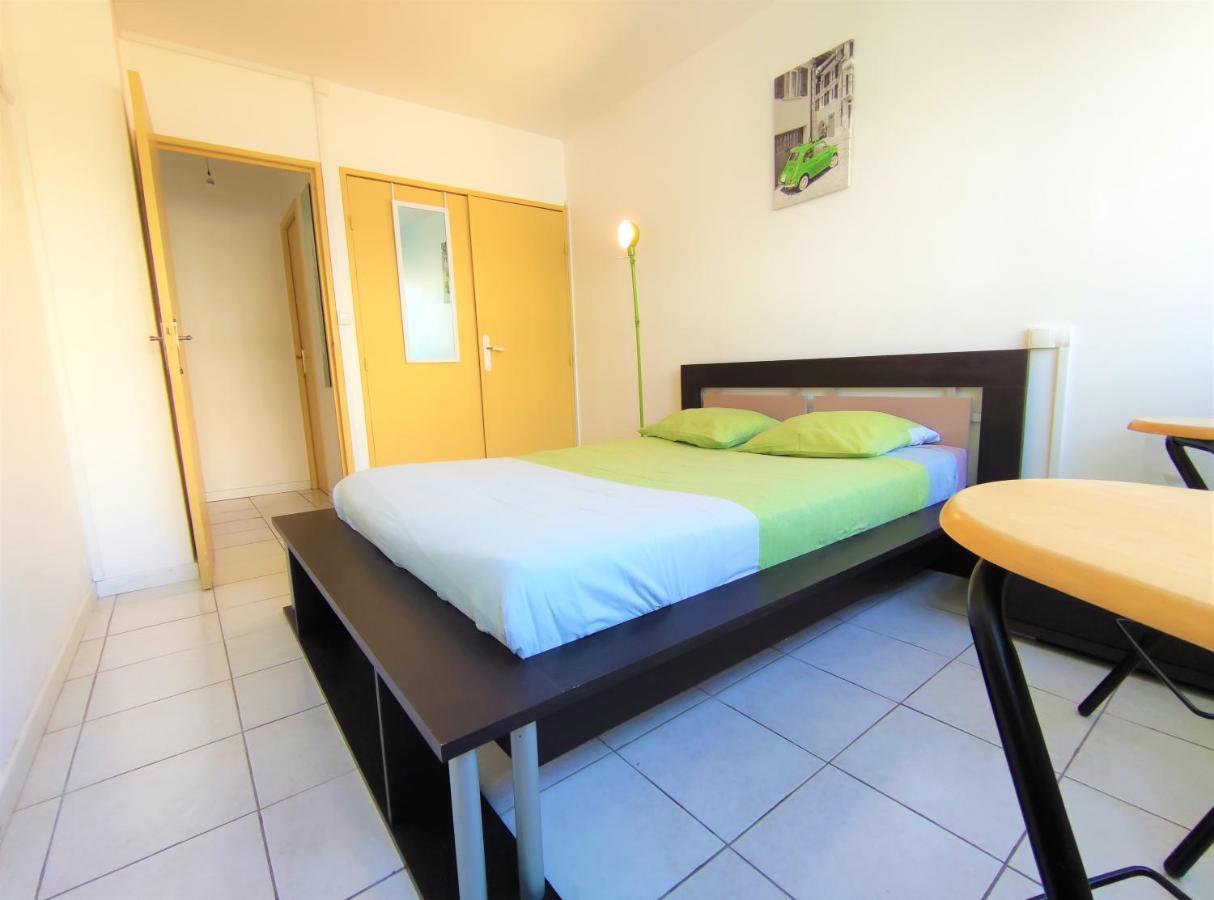 לה רושל 6 Appartements Et 4 Adresses A Mi-Chemin Entre Le Vieux Port Et L Ile De Re מראה חיצוני תמונה