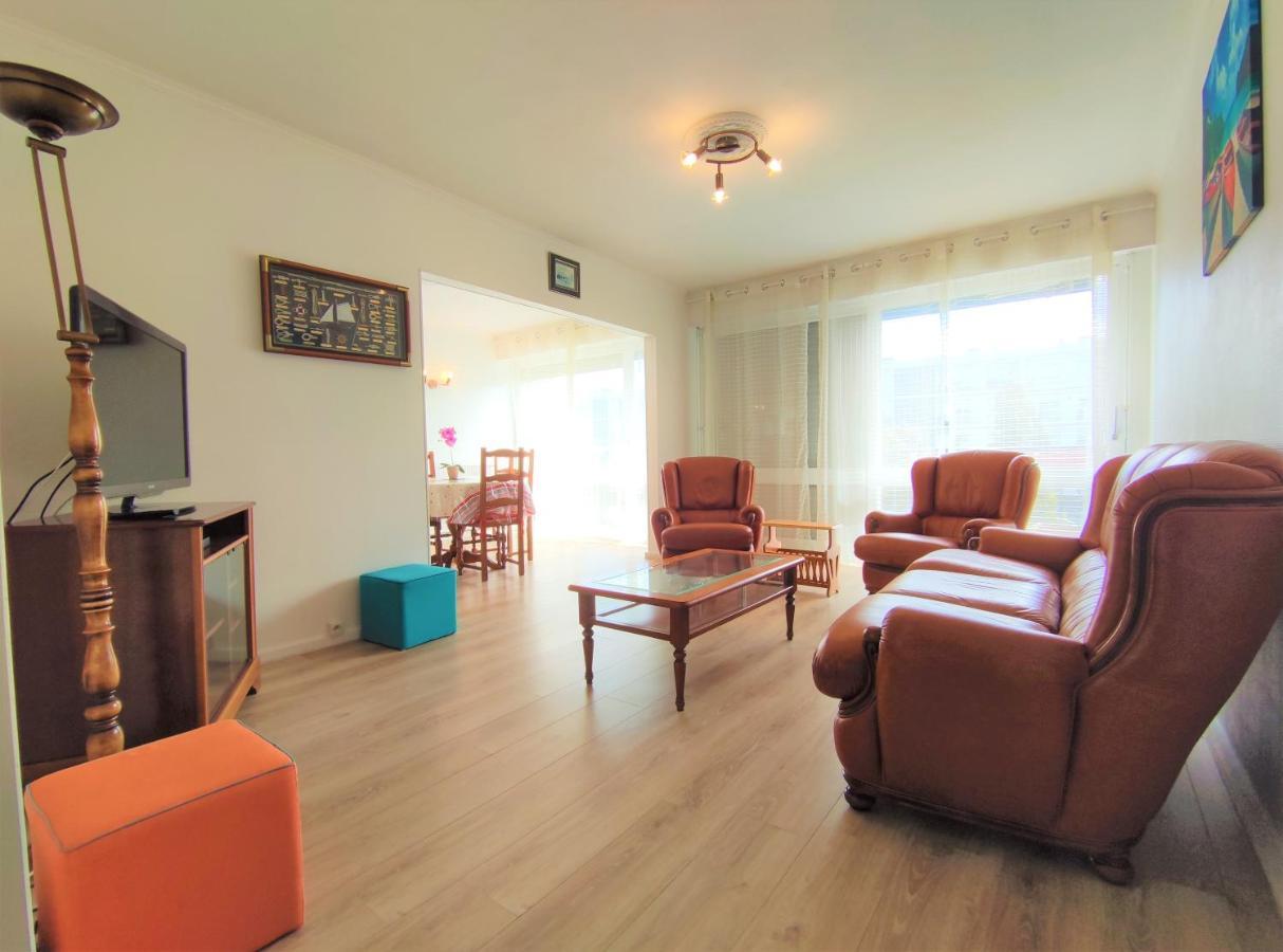 לה רושל 6 Appartements Et 4 Adresses A Mi-Chemin Entre Le Vieux Port Et L Ile De Re מראה חיצוני תמונה