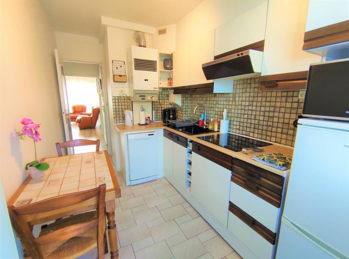 לה רושל 6 Appartements Et 4 Adresses A Mi-Chemin Entre Le Vieux Port Et L Ile De Re מראה חיצוני תמונה